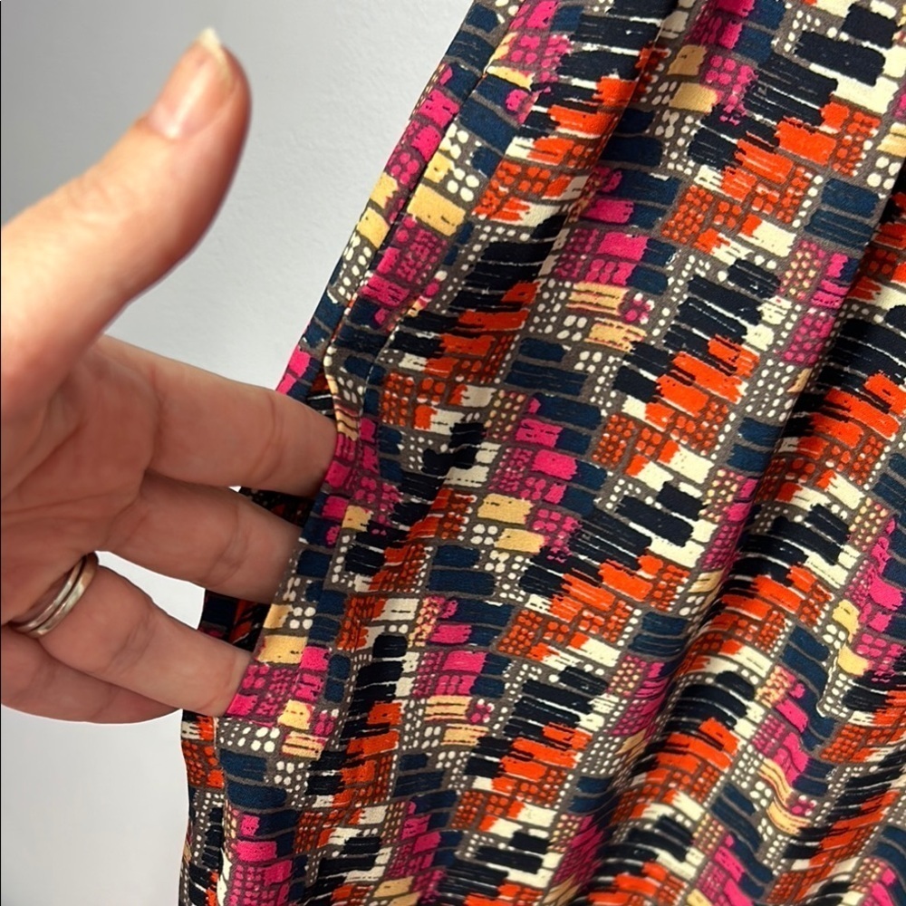 DR2 Multicolor Patterned Dress - Picture 4 of 10